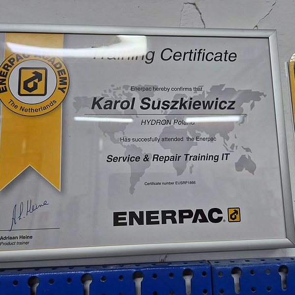 enerpac training certificates-wykwalifikowani-serwisanci